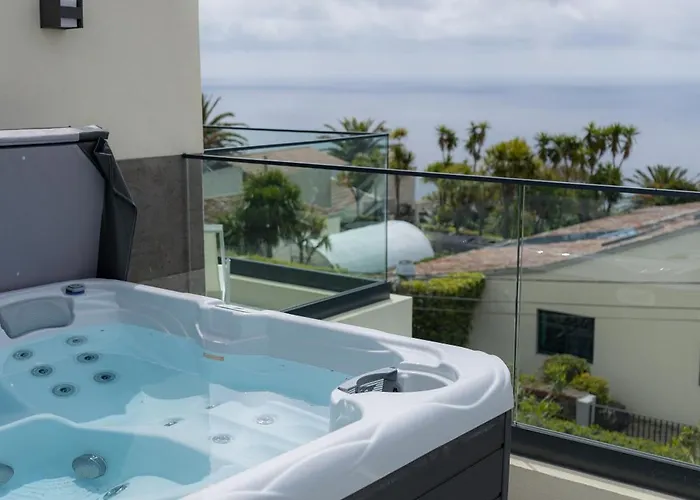 Idonea Bed & Breakfast 4*